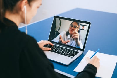 Cómo Manejan Los Programas Bilingües Las Diferencias Culturales Entre Los Estudiantes?